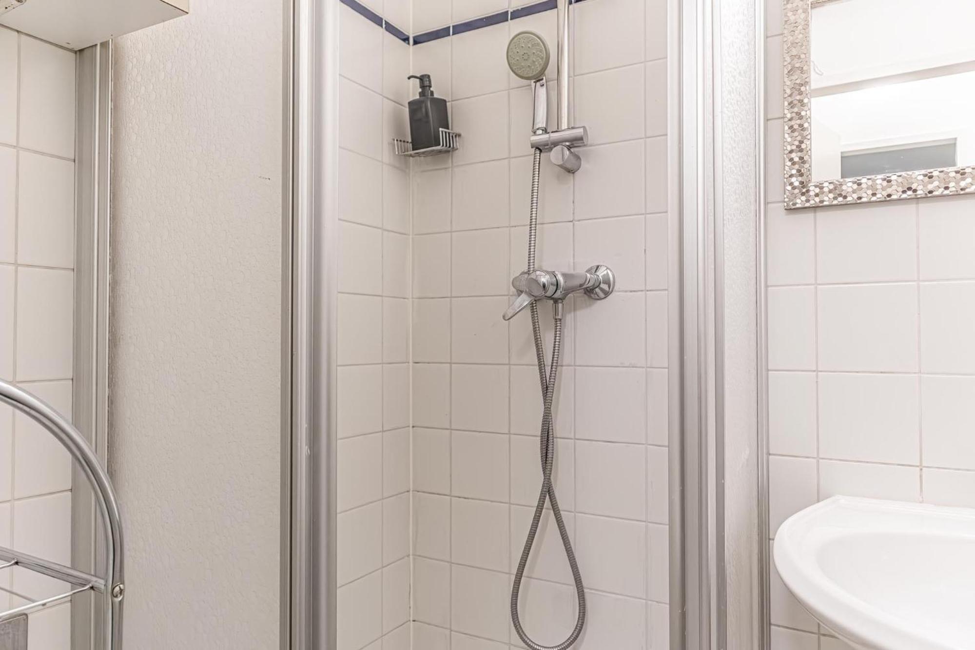 Apartament Lovely 2br - Ideal For Long Viena